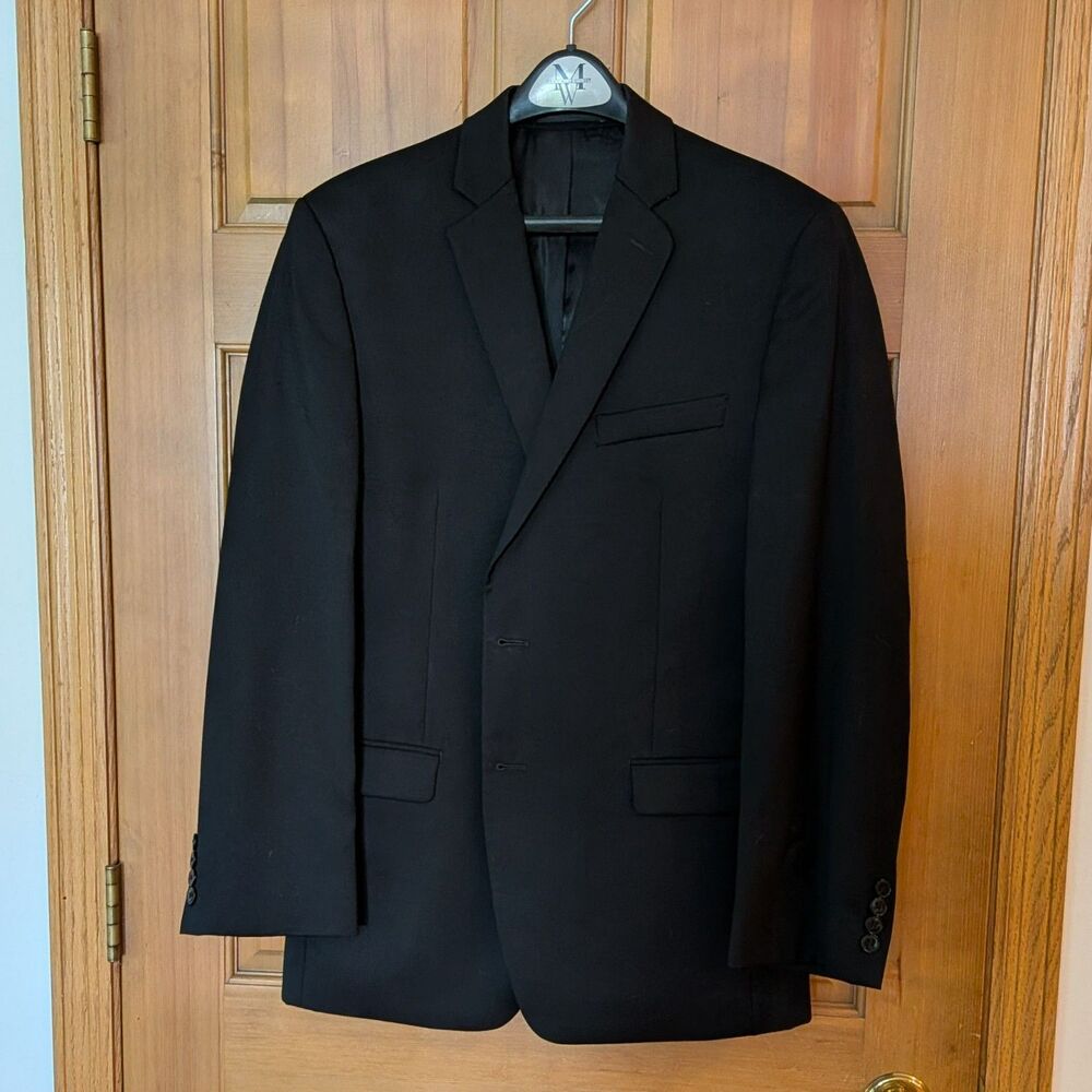 Calvin Klein Men's 2-Piece Suit 38R -100% Wool Solid Black - Excellent Condition